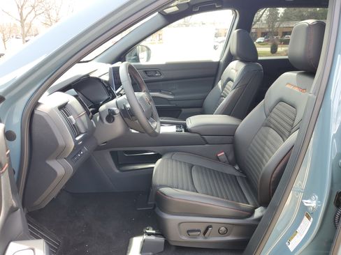 New 2026 Nissan Pathfinder Rock Creek image 5