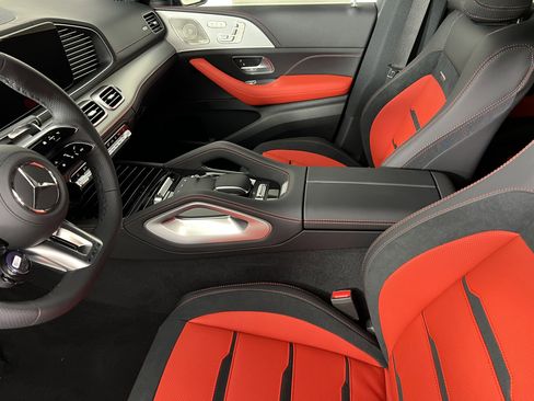 New 2025 Mercedes-Benz GLE 53 AMG 4MATIC Coupe image 4