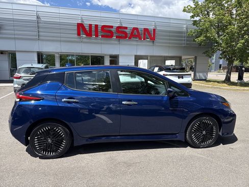 Certified 2024 Nissan Leaf SV Plus FWD image 10