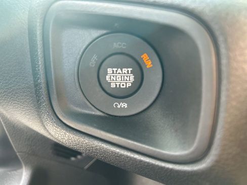 New 2026 Jeep Gladiator Sport AWD/4WD image 40