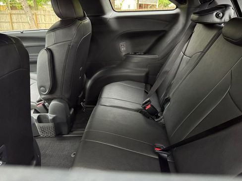 Used 2025 Toyota Sienna XLE Woodland Edition AWD/4WD image 18