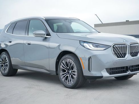 New 2026 BMW X3 xDrive30 w/ Convenience Package image 3
