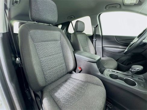 Used 2024 Chevrolet Equinox LT image 26