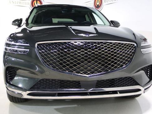 Used 2025 Genesis GV70 2.5T AWD/4WD image 23