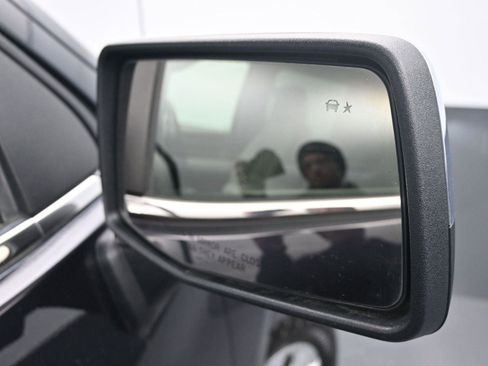 Used 2023 Chevrolet Silverado 1500 LTZ image 8