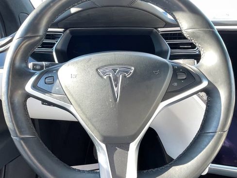 Used 2017 Tesla Model X 100D AWD/4WD image 18