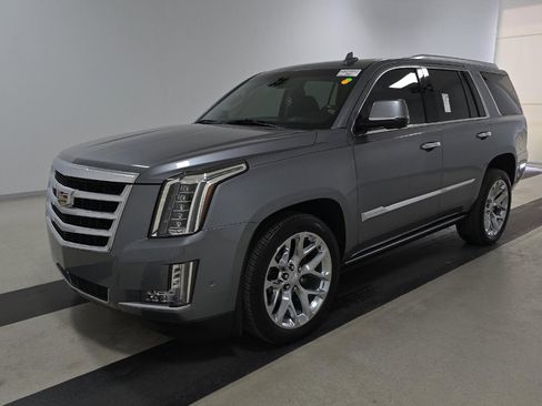 Used 2018 Cadillac Escalade Premium Luxury image 1