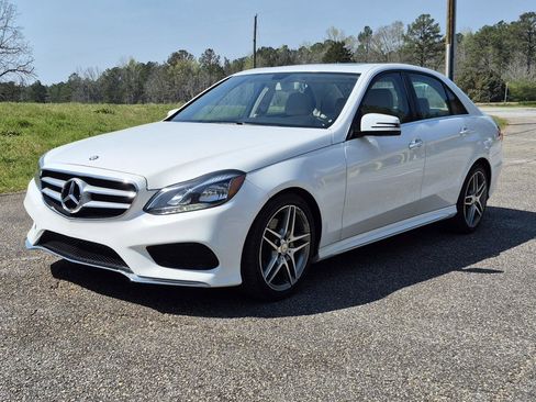 Used 2016 Mercedes-Benz E 350 Sedan image 2