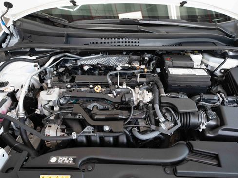 Used 2025 Toyota Corolla LE w/ LE Premium Package FWD image 30