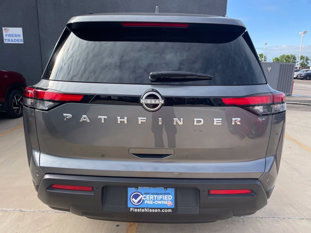 Used 2025 Nissan Pathfinder SV FWD image 4