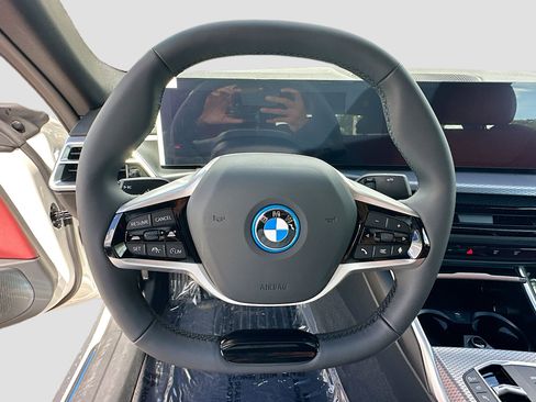 New 2026 BMW i4 eDrive40 w/ Parking Assistance Package image 8