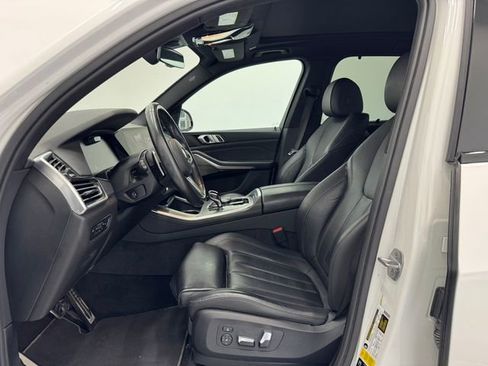 Used 2019 BMW X5 xDrive40i w/ M Sport Package image 16