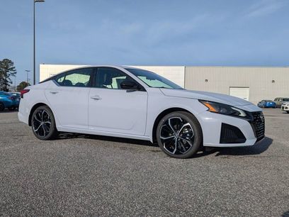 New 2025 Nissan Altima 2.5 SR