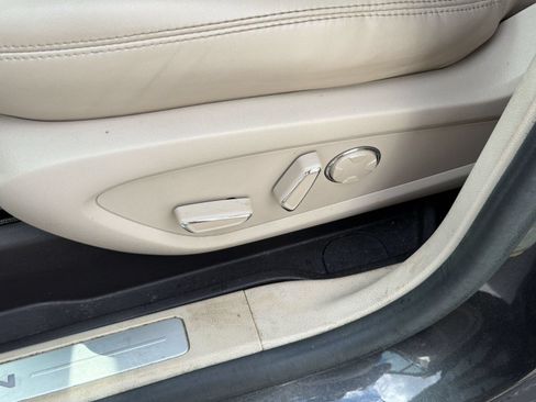 Used 2019 Lincoln MKC Select w/ Select Plus Package FWD image 14