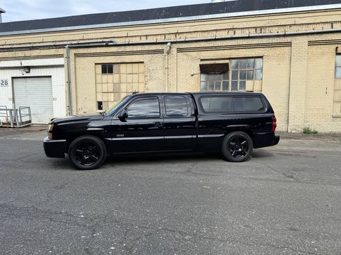 Used 2003 Chevrolet Silverado 1500 SS AWD/4WD image 3