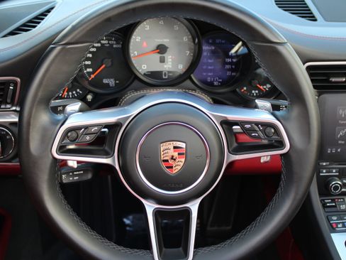 Certified 2019 Porsche 911 Carrera S image 19
