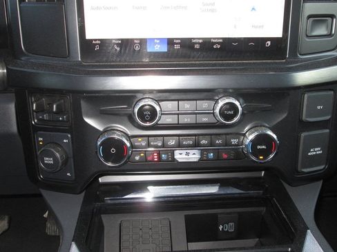 Used 2024 Ford F250 Lariat AWD/4WD image 21