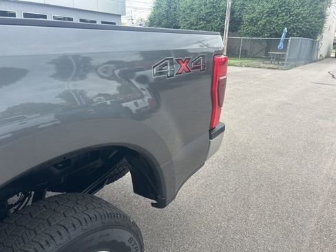 Used 2022 Ford F250 XLT AWD/4WD image 10
