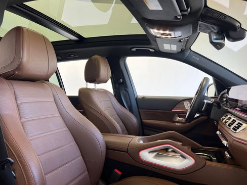 Used 2024 Mercedes-Benz GLS 450 4MATIC w/ Pinnacle Trim Package image 25