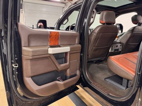 Used 2018 Ford F250 King Ranch w/ King Ranch Ultimate Package image 15