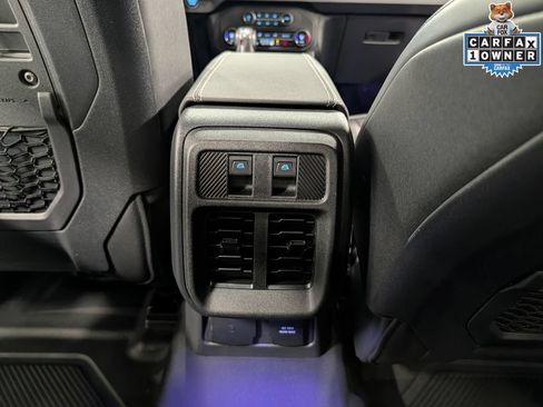 Used 2025 Ford Bronco Badlands AWD/4WD image 29