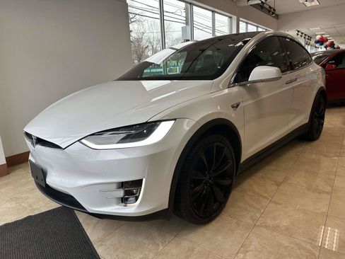 Used 2020 Tesla Model X Long Range image 1