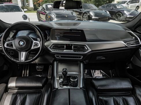 Used 2020 BMW X6 M50i w/ Premium Package AWD/4WD image 10