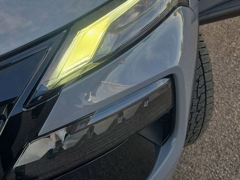 Certified 2025 Nissan Rogue SV image 32