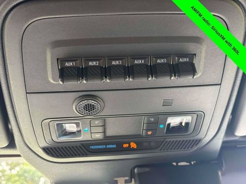 Used 2025 Ford Bronco Badlands w/ Sasquatch Package AWD/4WD image 27