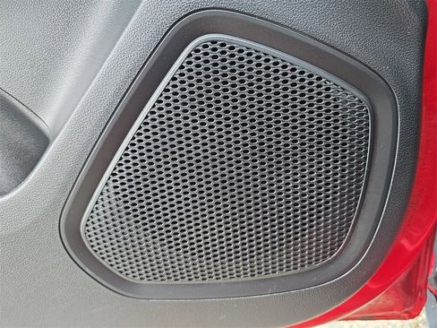 Used 2023 Hyundai Venue SE image 25