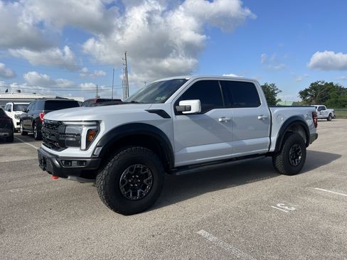 Used 2025 Ford F150 Raptor w/ Equipment Group 803A Raptor R AWD/4WD image 4