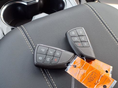 New 2026 GMC Yukon Elevation w/ Elevation Premium Package image 11