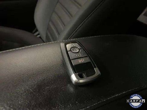 Used 2019 Ford Fusion SE image 99