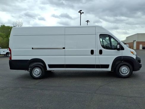 Used 2024 RAM ProMaster 3500 w/ Safety Group FWD image 8