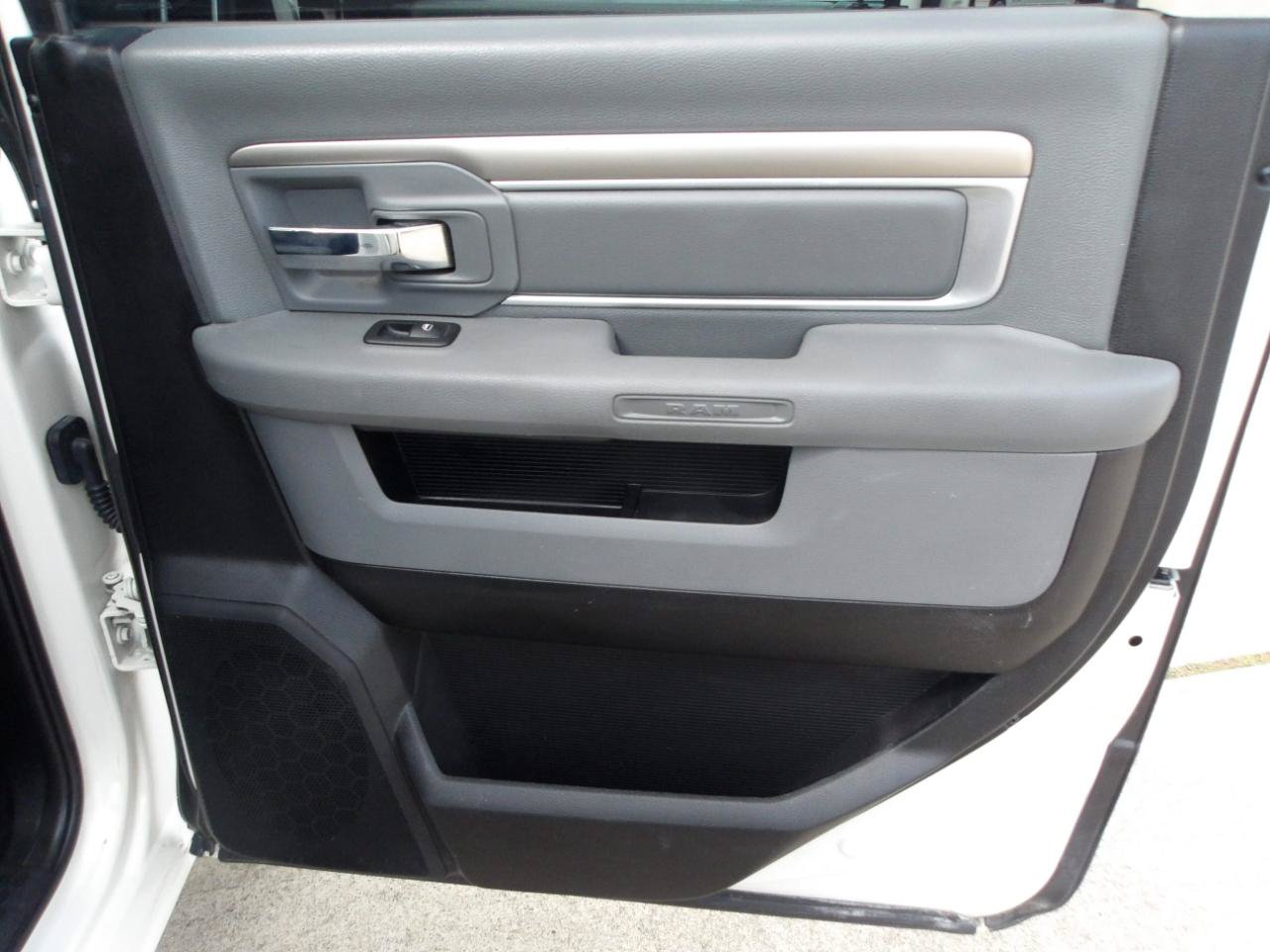 Used 2016 RAM 1500 Lone Star RWD image 7