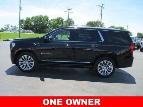 Used 2023 GMC Yukon Denali AWD/4WD image 10