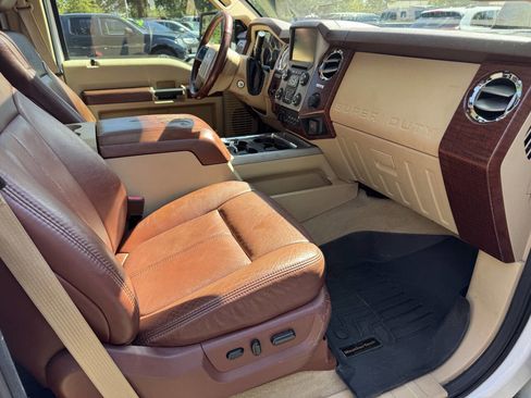 Used 2013 Ford F250 King Ranch w/ King Ranch w/Chrome Pkg image 12
