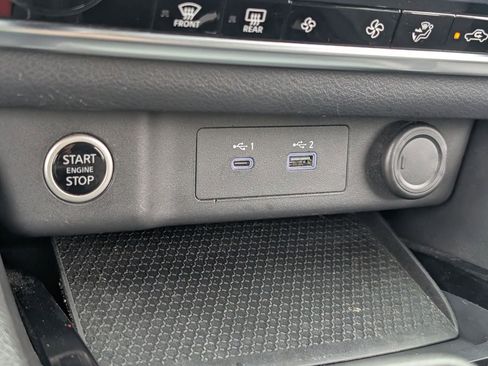 Used 2022 Nissan Rogue SV FWD image 17
