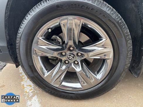 Used 2019 Toyota Highlander Limited Platinum w/ Protection Package #3 image 9