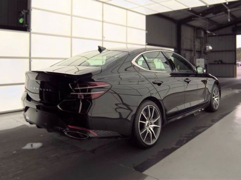 Used 2025 Genesis G70 2.5T RWD image 8