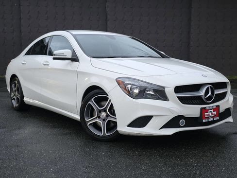 Used 2014 Mercedes-Benz CLA 250 image 3