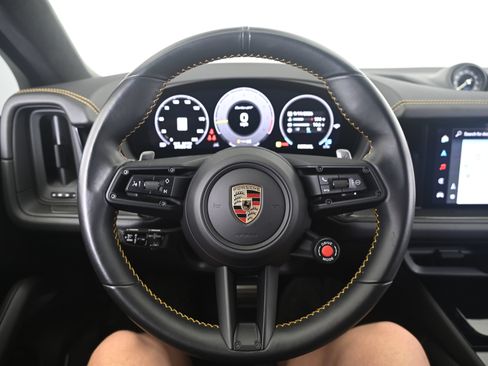 Certified 2024 Porsche Cayenne Turbo GT AWD/4WD image 34