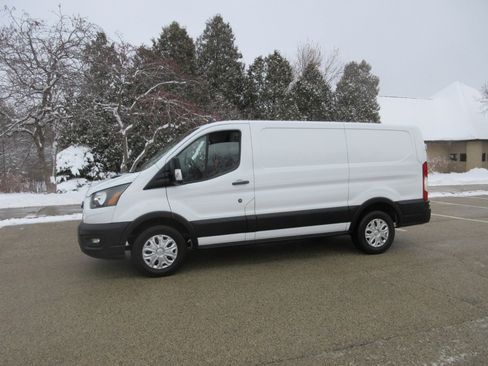 Used 2020 Ford Transit 150 Low Roof image 3