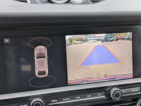 Used 2019 Porsche Macan image 13