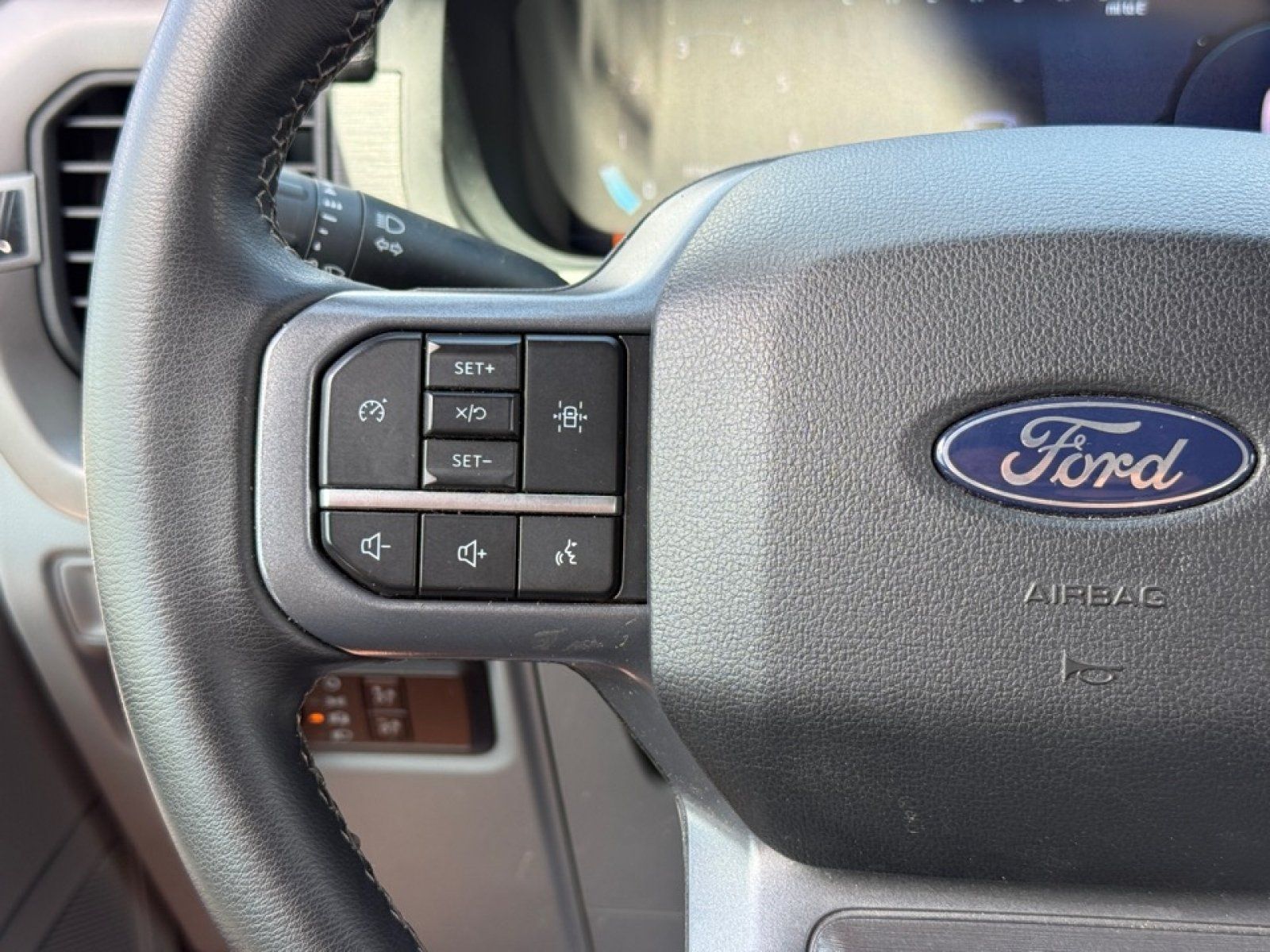 Used 2025 Ford F150 XLT w/ Equipment Group 301A Standard AWD/4WD image 21