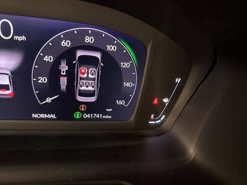 Used 2024 Honda Accord Touring image 17
