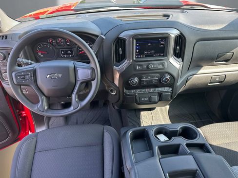 Used 2025 Chevrolet Silverado 1500 Custom Trail Boss w/ LPO, Dark Essentials Package AWD/4WD image 18