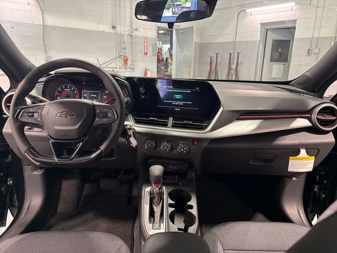 New 2026 Chevrolet Trax RS FWD image 37
