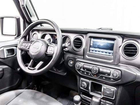 Used 2022 Jeep Gladiator Sport AWD/4WD image 19