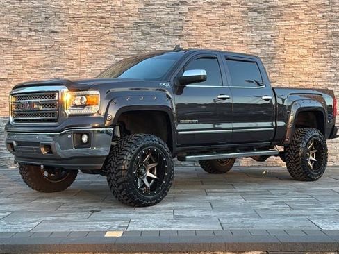 Used 2015 GMC Sierra 1500 SLT w/ SLT Crew Cab Value Package image 4